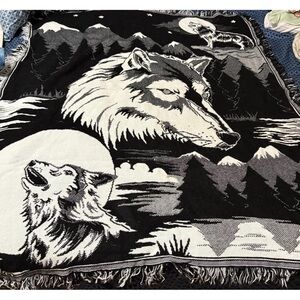 Northwest Black and White Wolf Throw Blanket